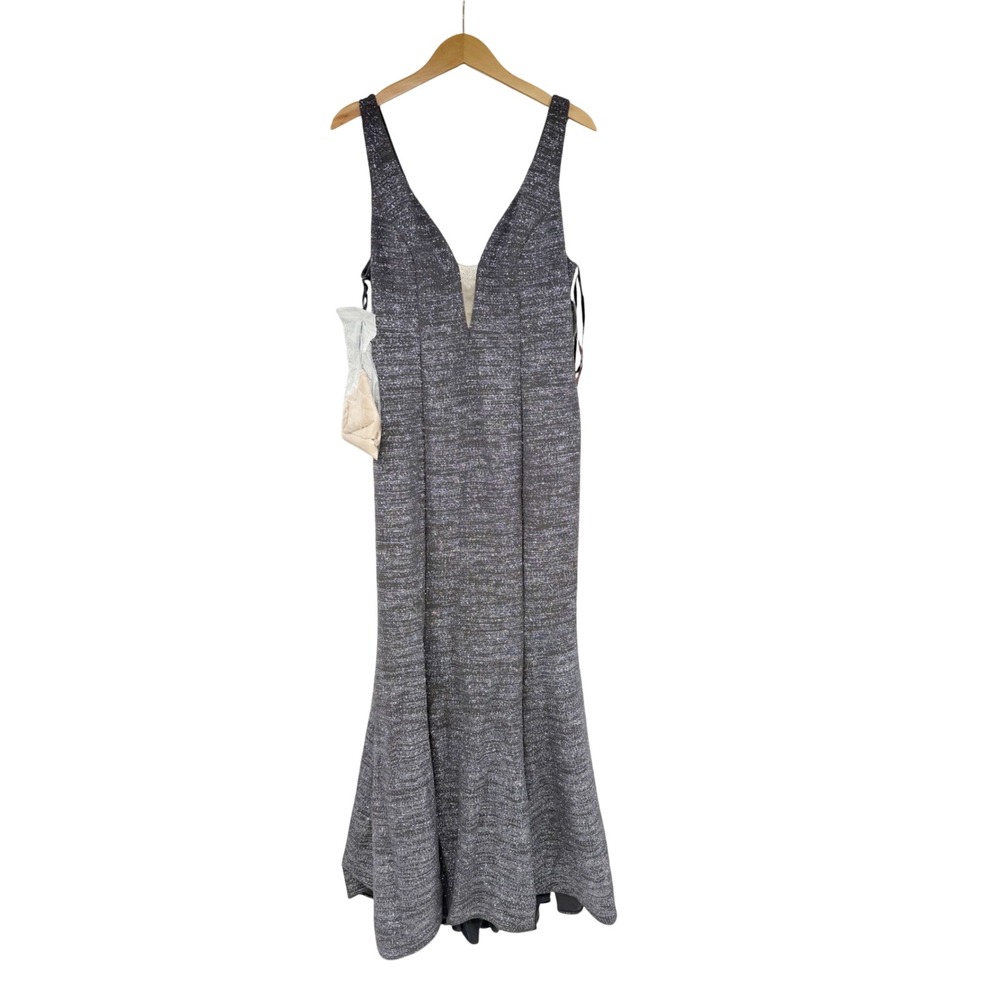 Xscape Womens‎ Silver Sparkle V-Neck Sleeveless Evening Gown Dress Size 14